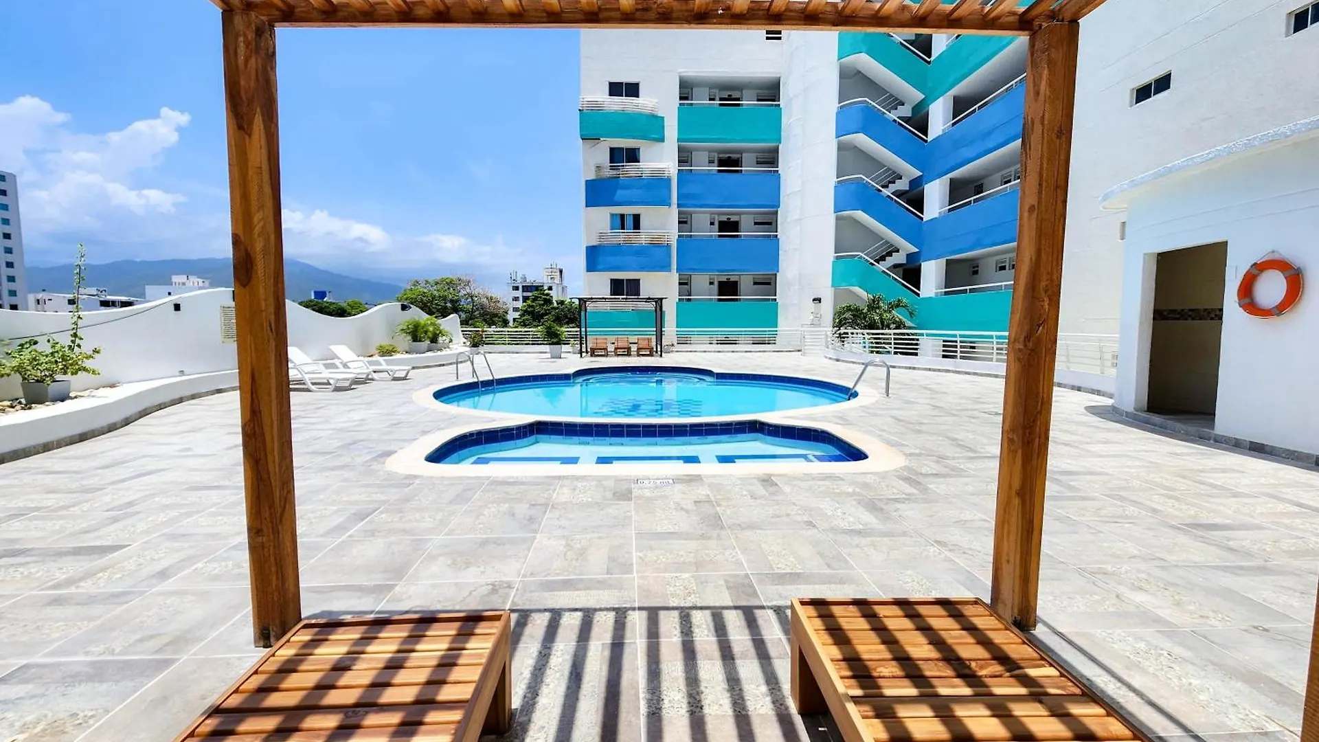 Apartamentos Con Vista Al Mar Brisa Marina Rodadero - By Bedviajes Santa Marta  Colombia