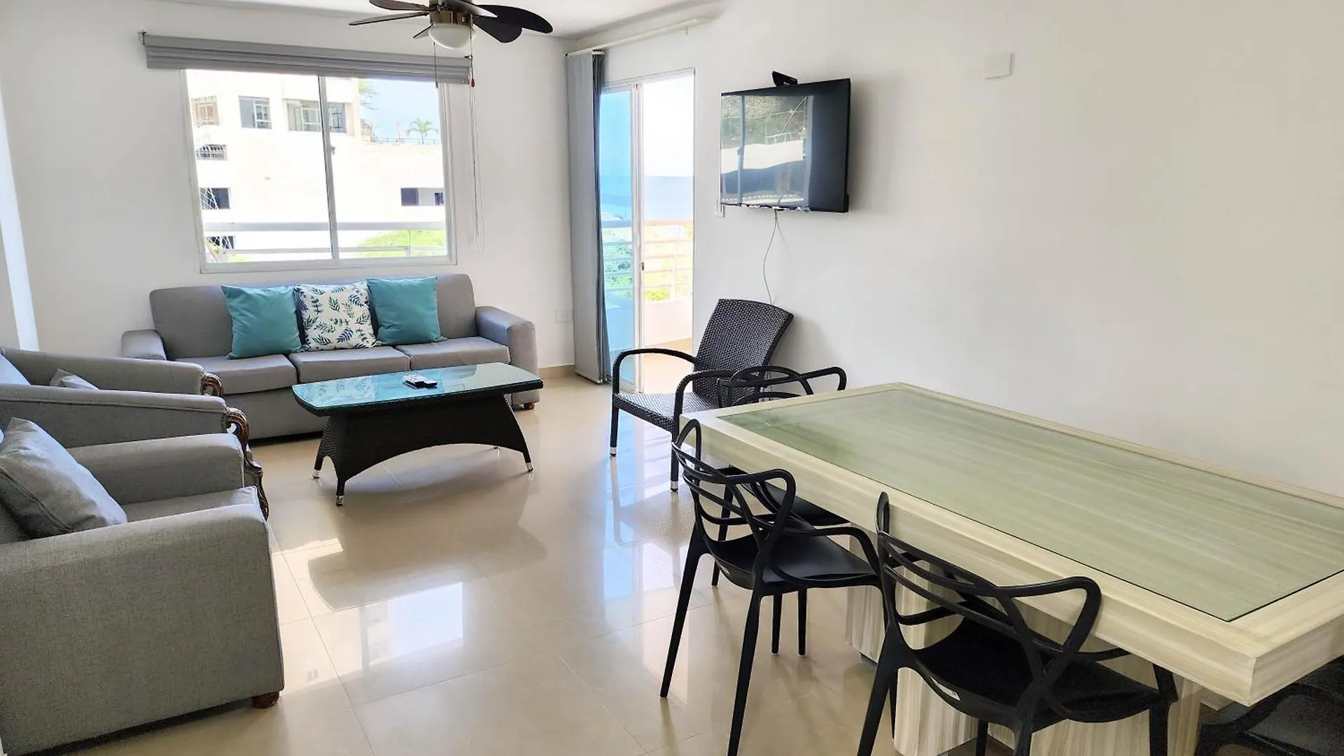 Apartamentos Con Vista Al Mar Brisa Marina Rodadero - By Bedviajes Santa Marta  Apartment Santa Marta (Magdalena)