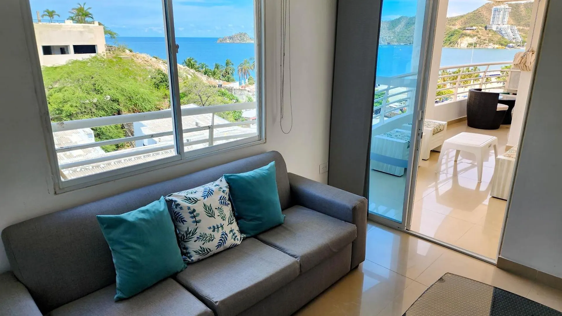 Apartamentos Con Vista Al Mar Brisa Marina Rodadero - By Bedviajes Santa Marta  0*, Santa Marta (Magdalena)