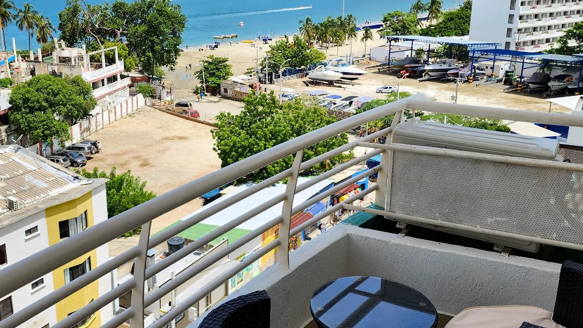 Apartamentos Con Vista Al Mar Brisa Marina Rodadero - By Bedviajes Santa Marta  Apartment Santa Marta (Magdalena)